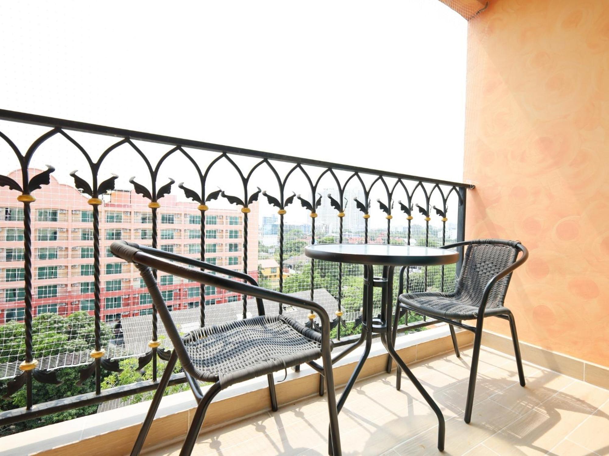 Seven Seas Condo Resort By Jay Jay Bãi biển Jomtien Ngoại thất bức ảnh